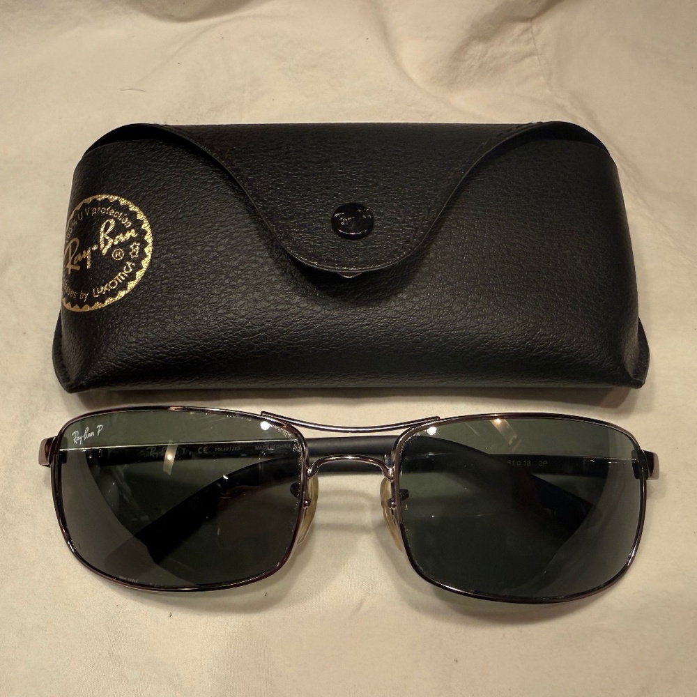 Ray-Ban Polarized RB3212 Matte Silver Polarized Sunglasses w/Case
